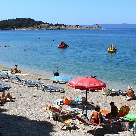 With A Parking Space - 16431 Πανσιόν